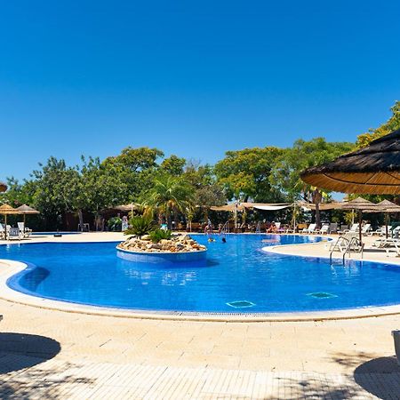 Kampaoh Tavira Hotel Buitenkant foto