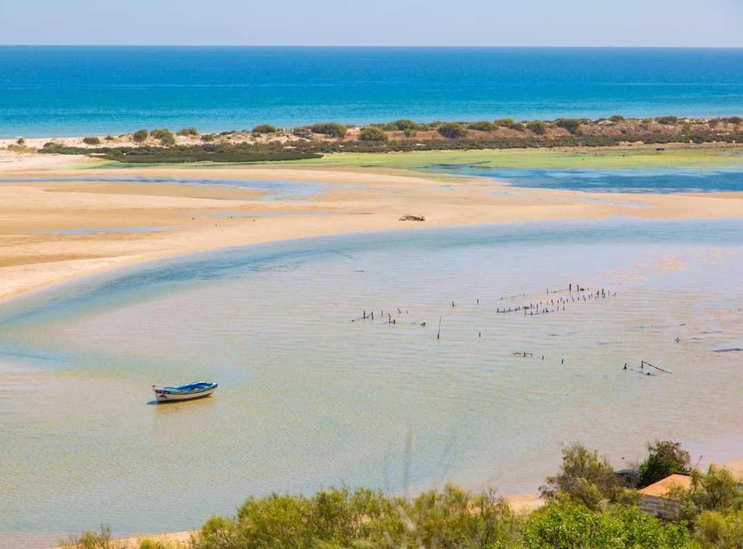 Kampaoh Tavira Hotel Buitenkant foto
