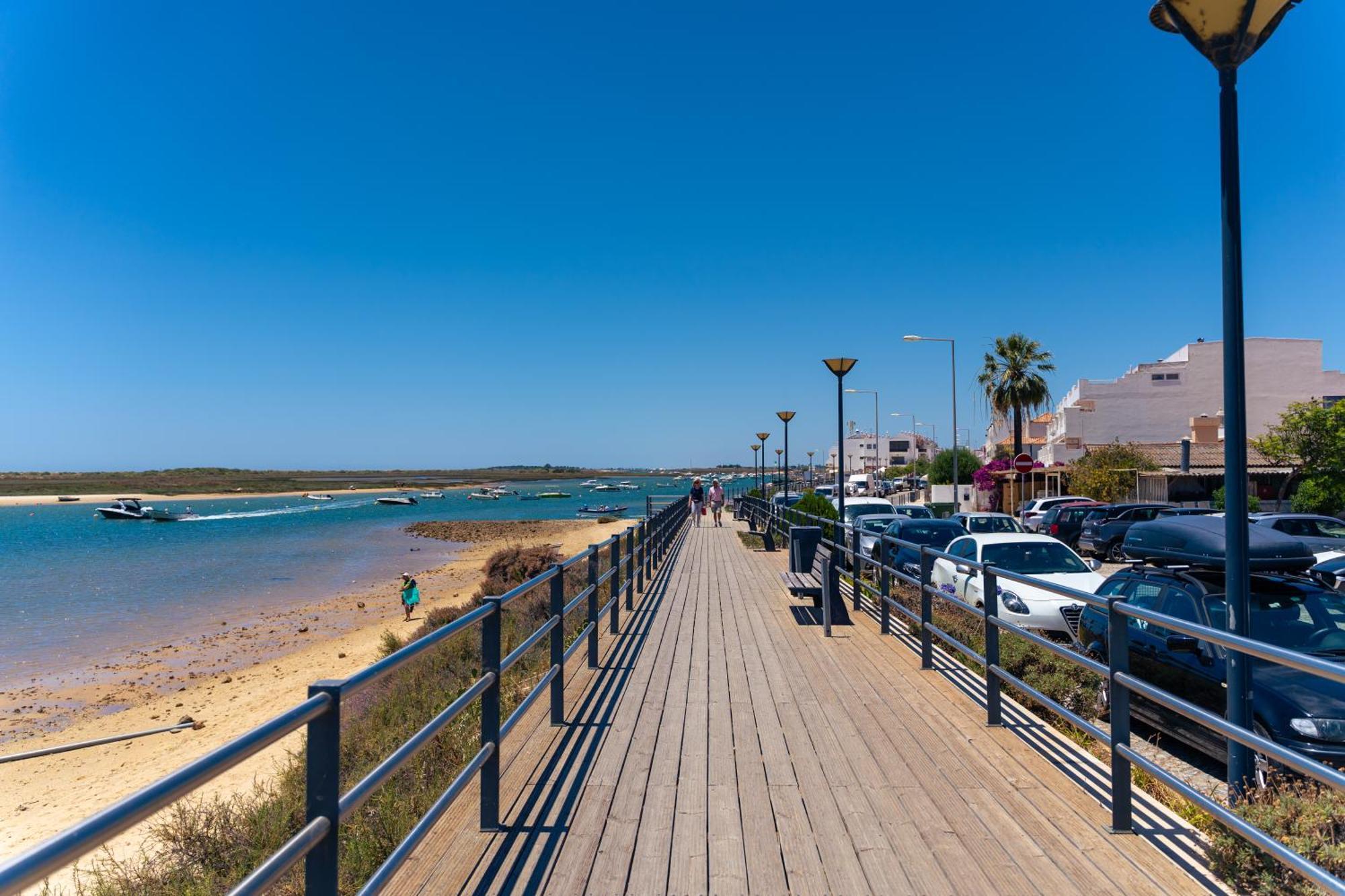 Kampaoh Tavira Hotel Buitenkant foto